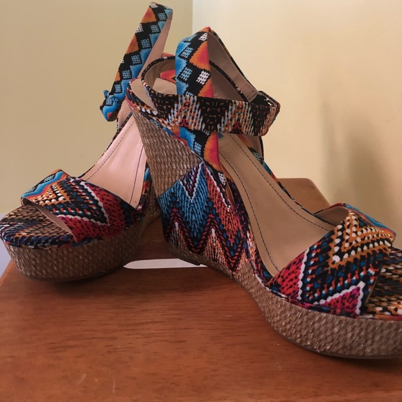 Wedge multi color shoe - Picture 1 of 7